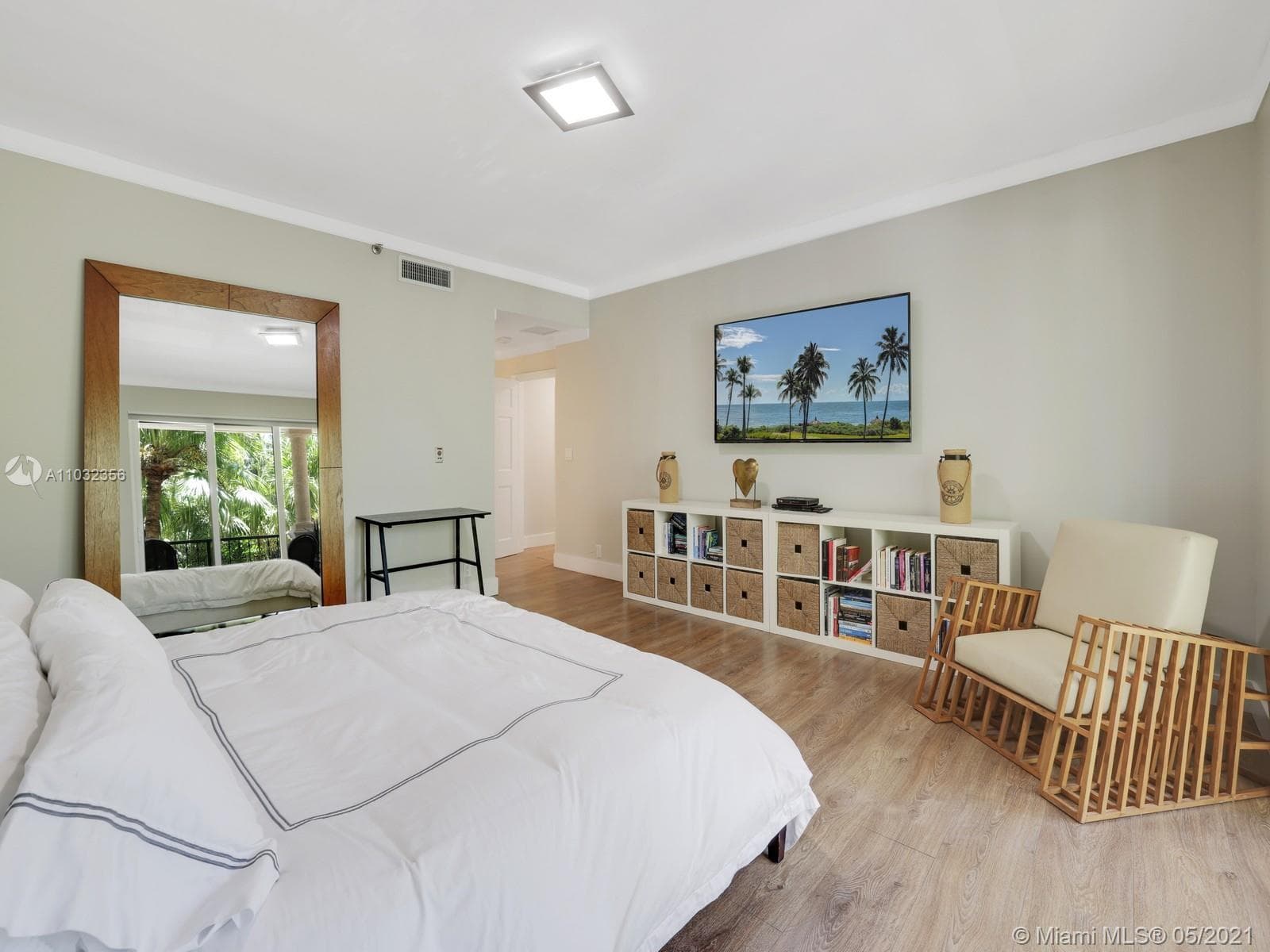 19126 Fisher Island Dr 19126 photo 23