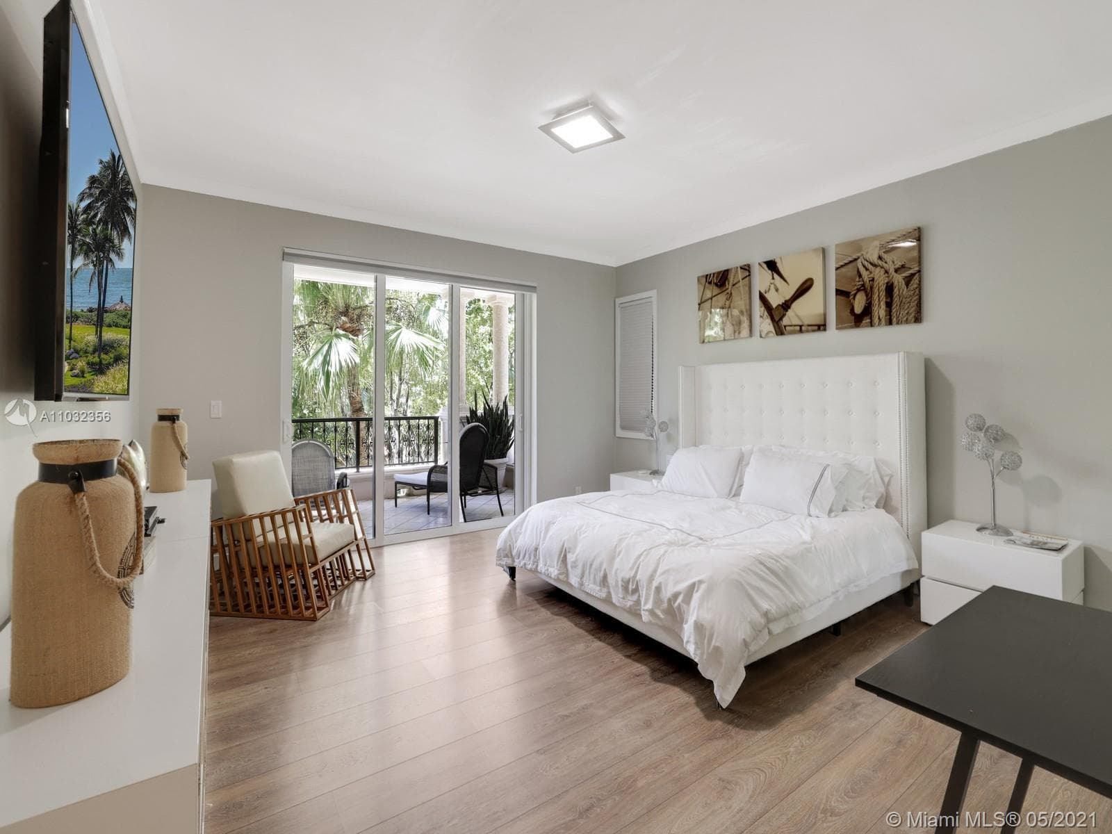 19126 Fisher Island Dr 19126 photo 16