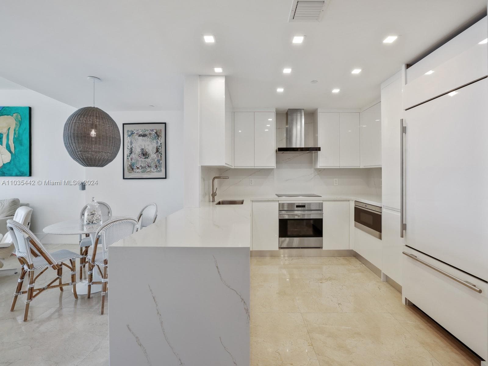 19223 Fisher Island Dr 19223 photo 15