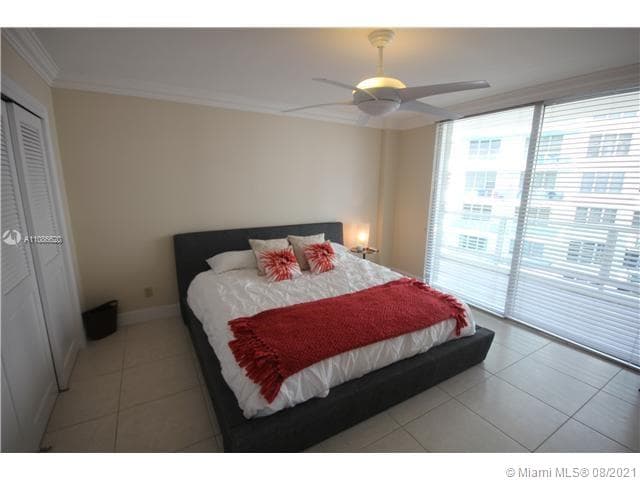 5151 COLLINS AV 1030 photo 13