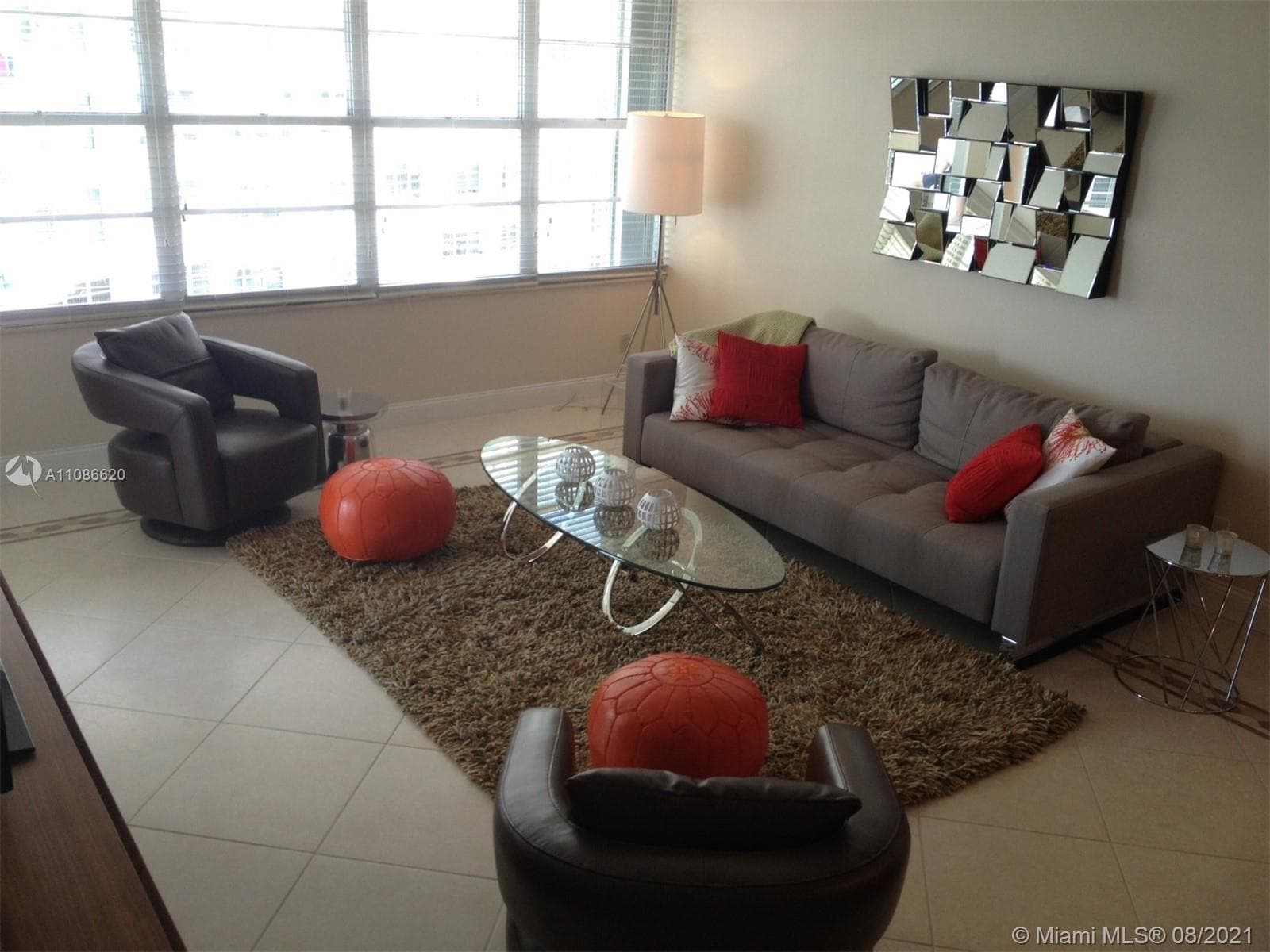5151 COLLINS AV 1030 photo 4