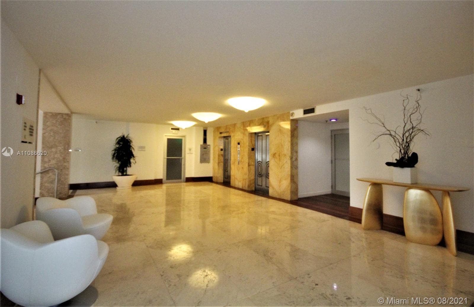 5151 COLLINS AV 1030 photo 25