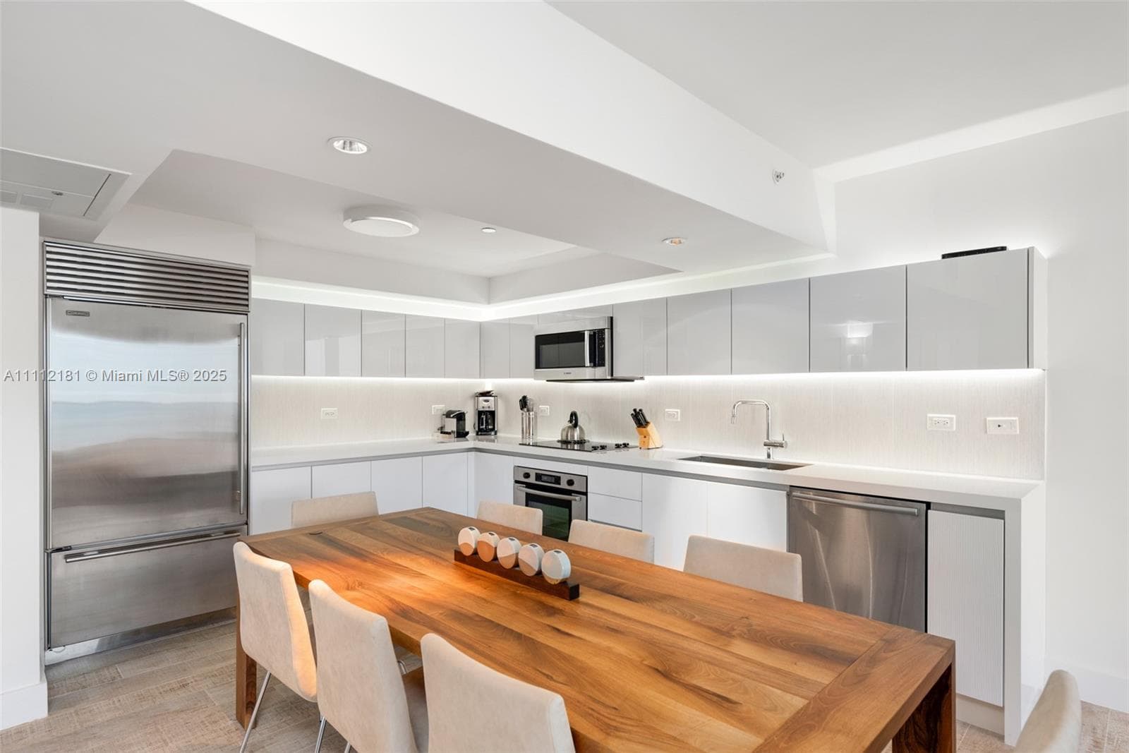 102 24th St 1219 photo 4