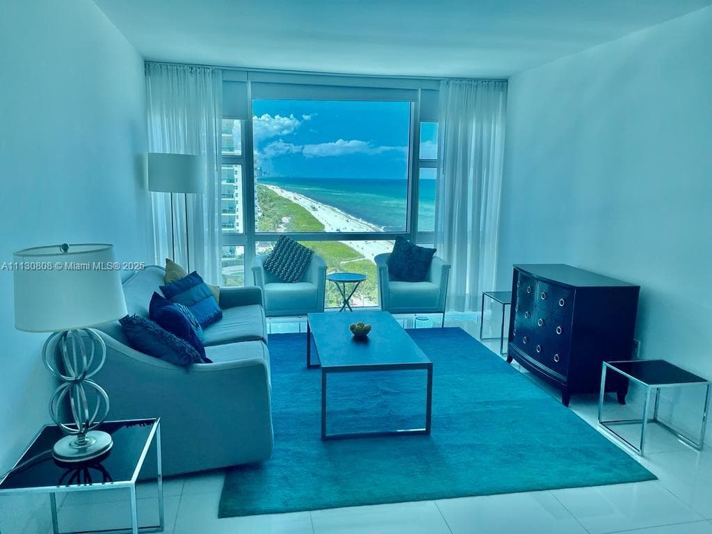 6801 Collins Ave C1115 photo 4