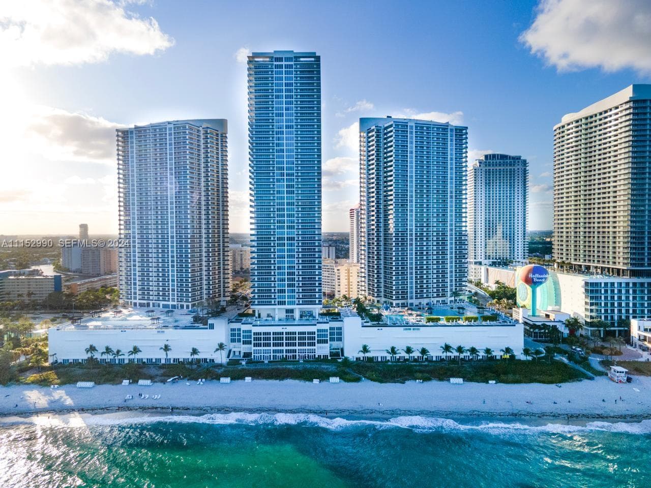 1830 OCEAN DR 4710 photo 1