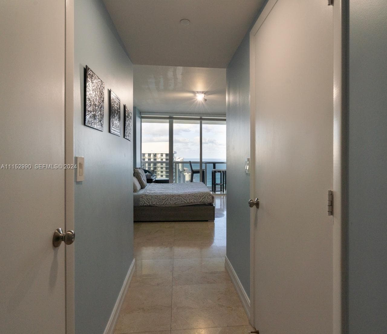 1830 OCEAN DR 4710 photo 20