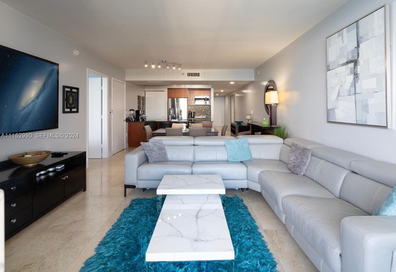 1830 OCEAN DR 4710 photo 19