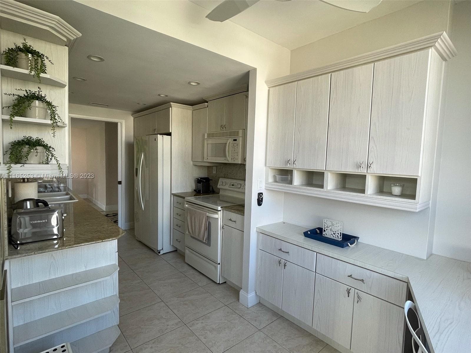 101 Crandon Blvd 473 photo 3