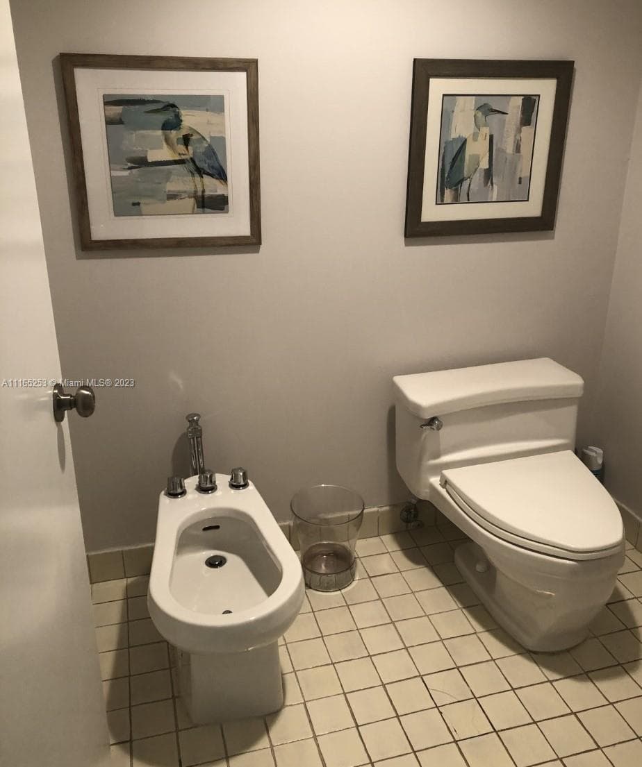 101 Crandon Blvd 473 photo 9