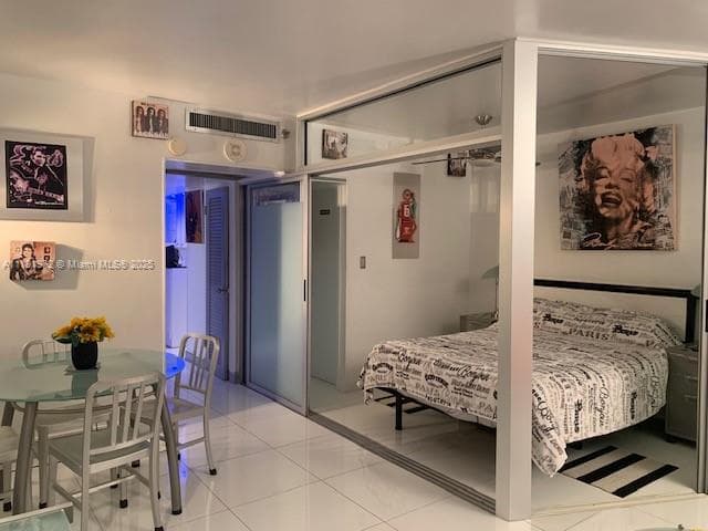 100 LINCOLN RD 1509 photo 6