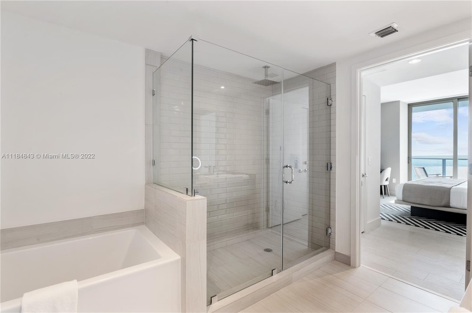 4010 S Ocean Dr R1405 photo 13