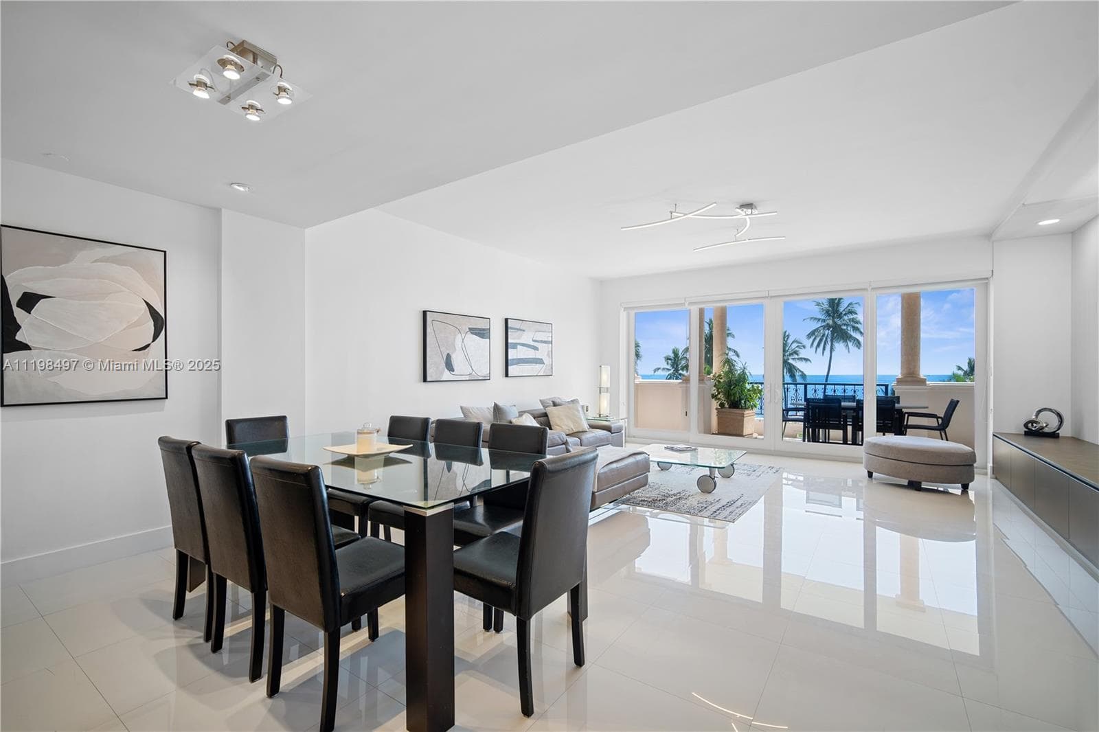 19234 Fisher Island Dr 19234 photo 9