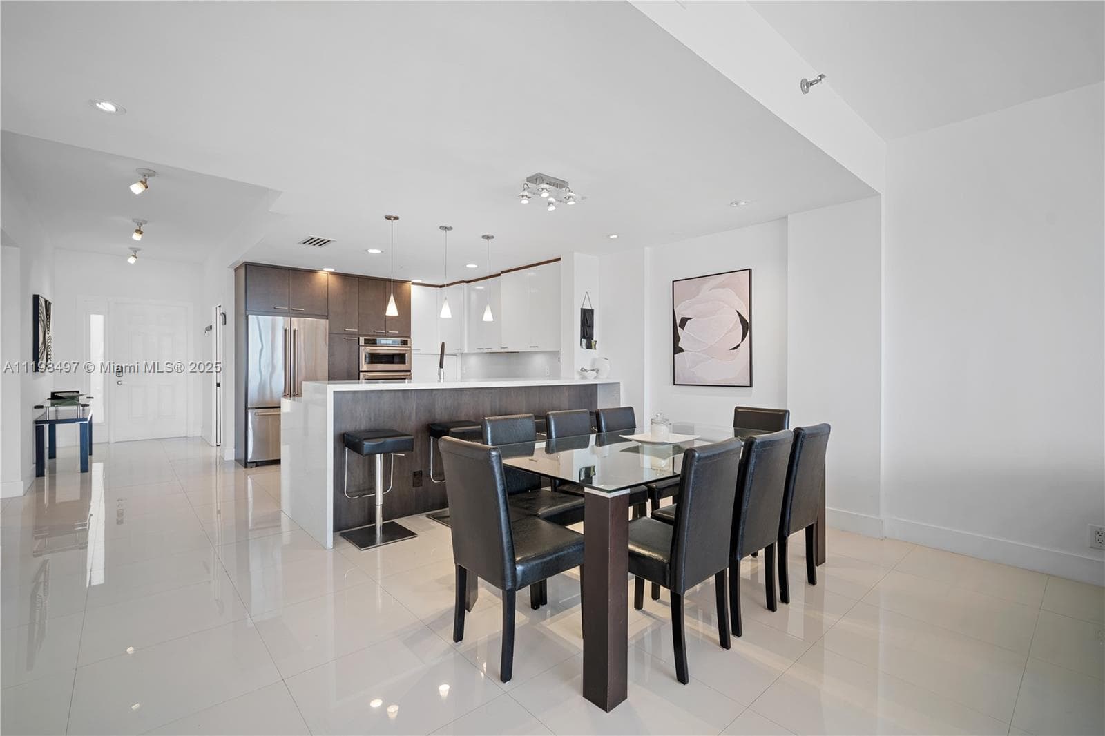 19234 Fisher Island Dr 19234 photo 14
