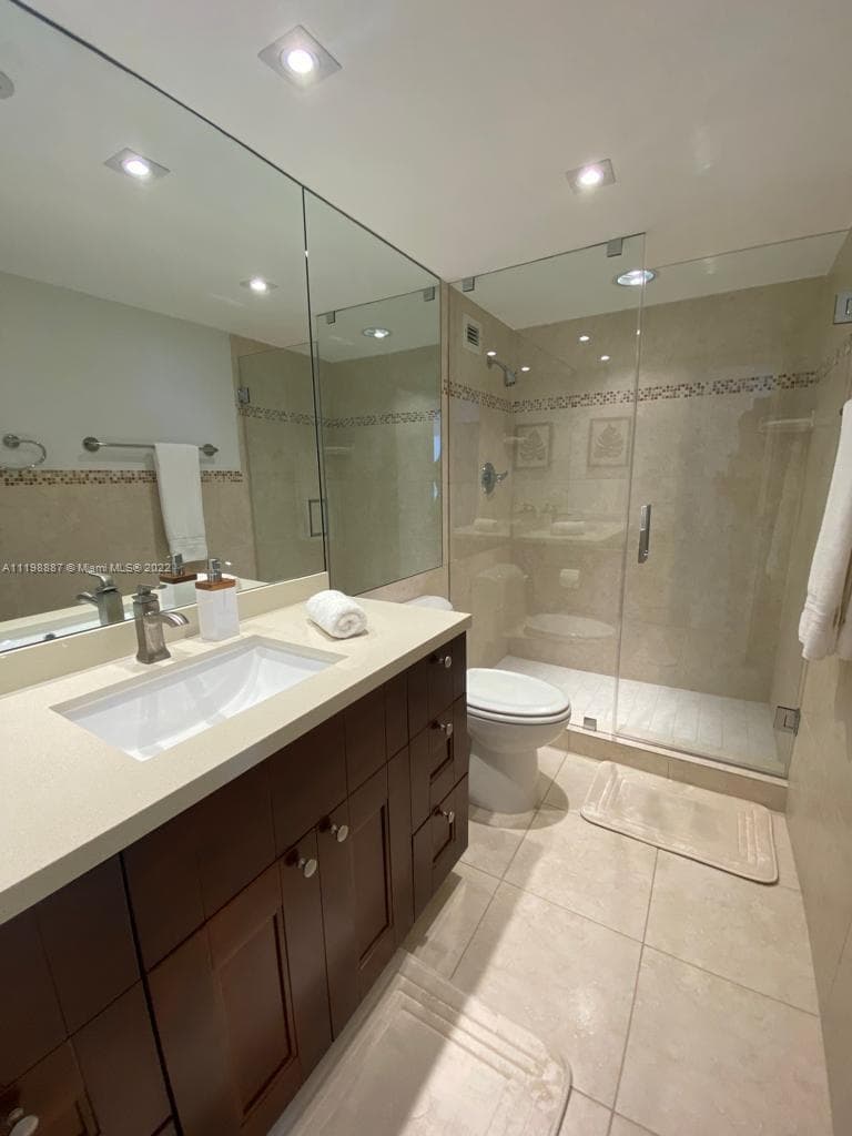 5151 Collins Ave 531 photo 13