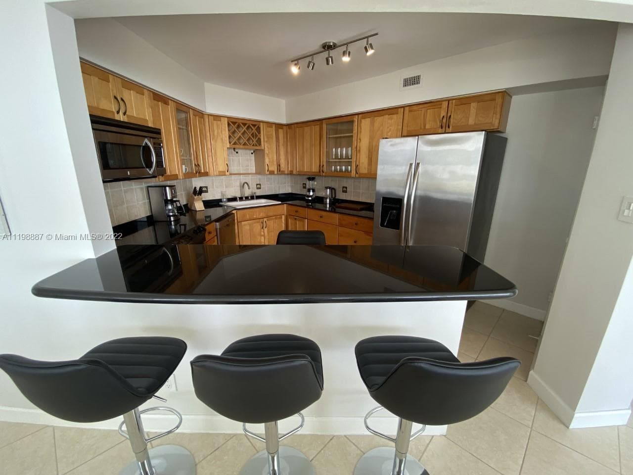 5151 Collins Ave 531 photo 9