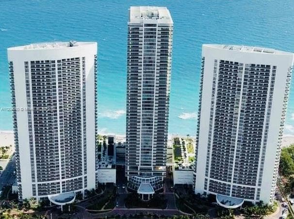 1830 S Ocean Dr 1709 photo 2