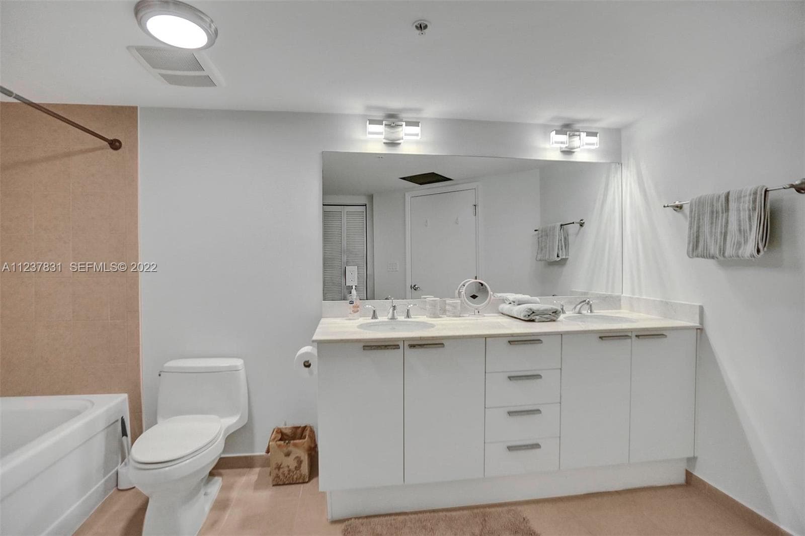 16699 COLLINS AV 3105 photo 24