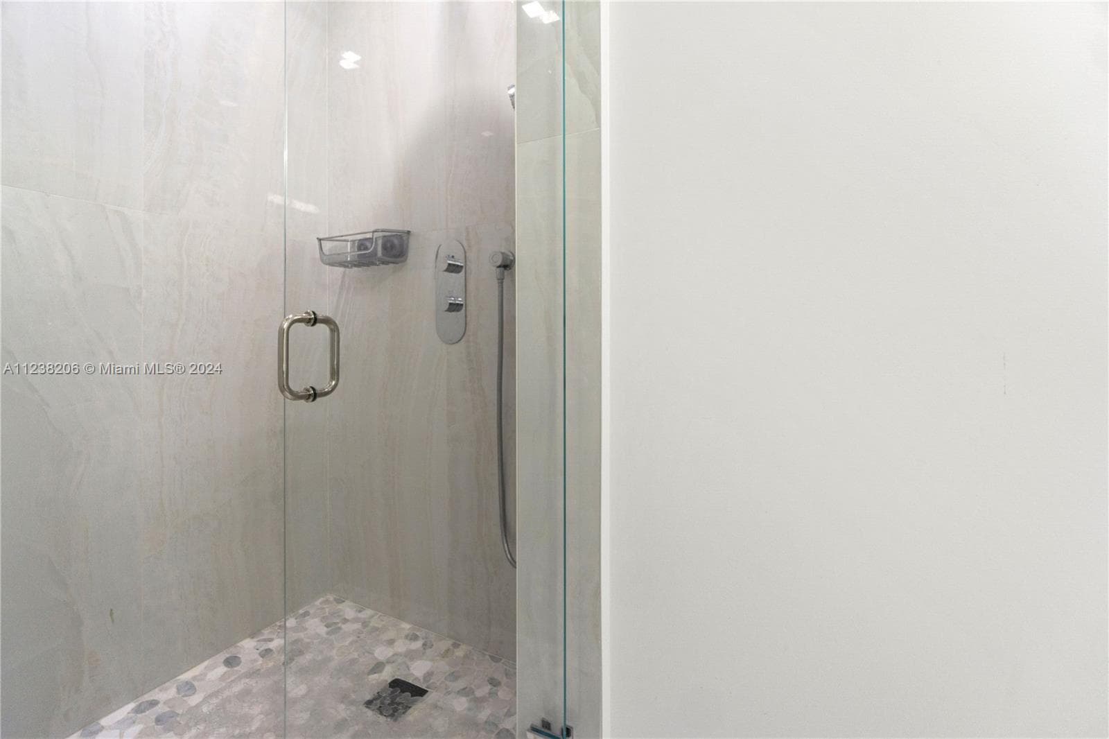100 Lincoln Rd 1608 photo 14