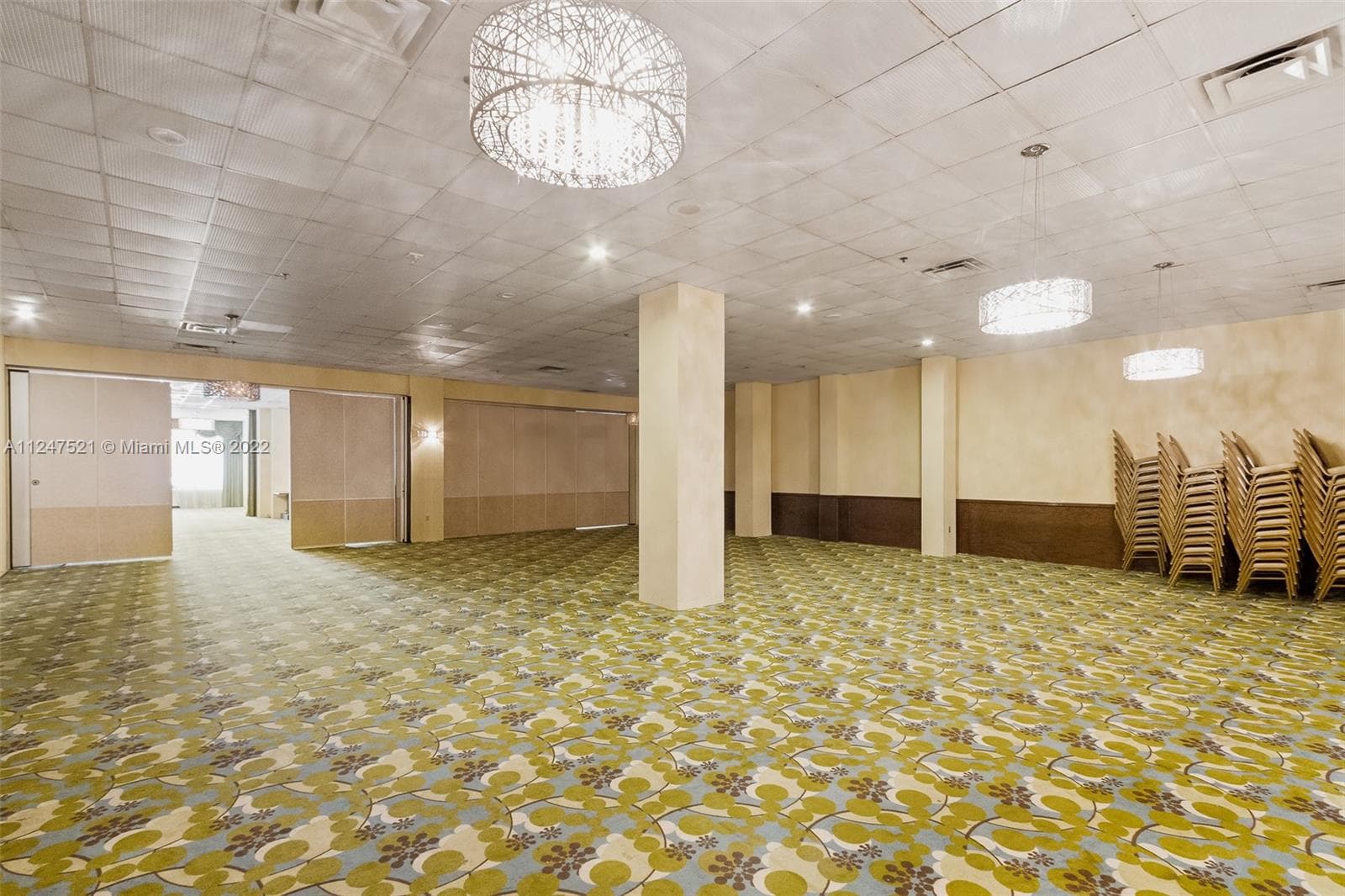 19201 Collins Ave 218 photo 12