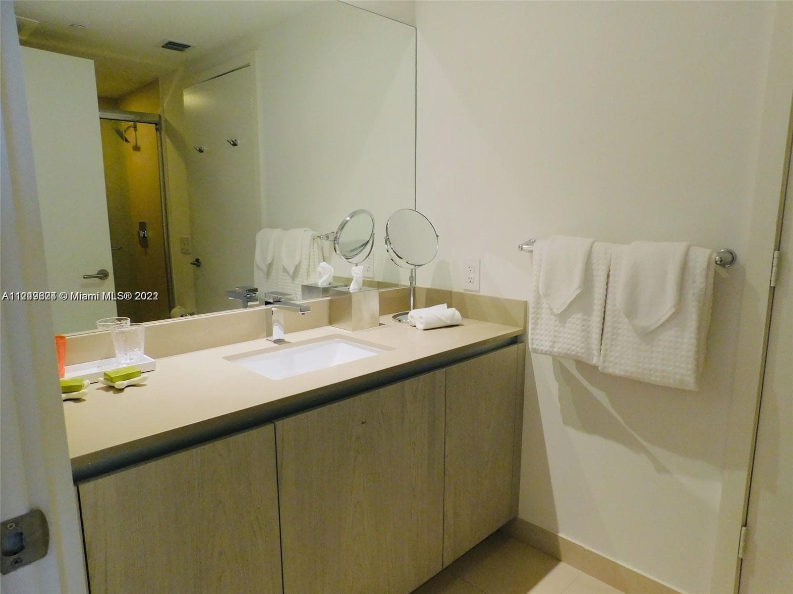 4111 S Ocean Dr 1004 photo 23