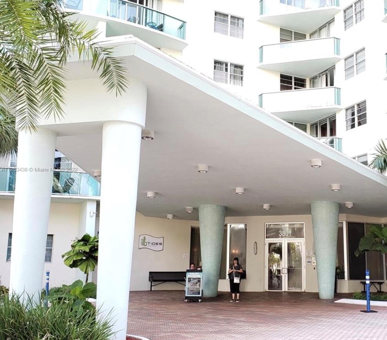 3801 S Ocean Dr 3C photo 15