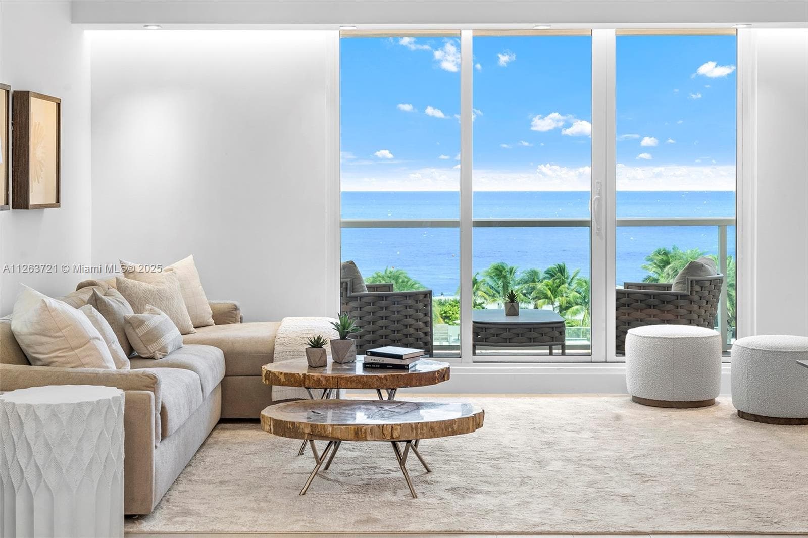2301 Collins Ave 641 photo 1