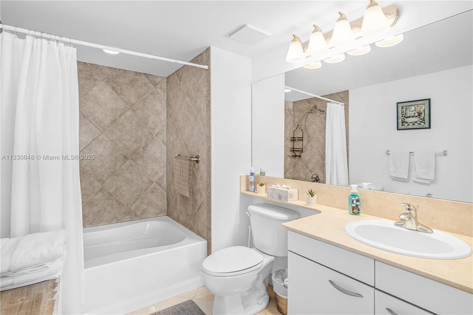 2080 S Ocean Dr, 1507. photo 12