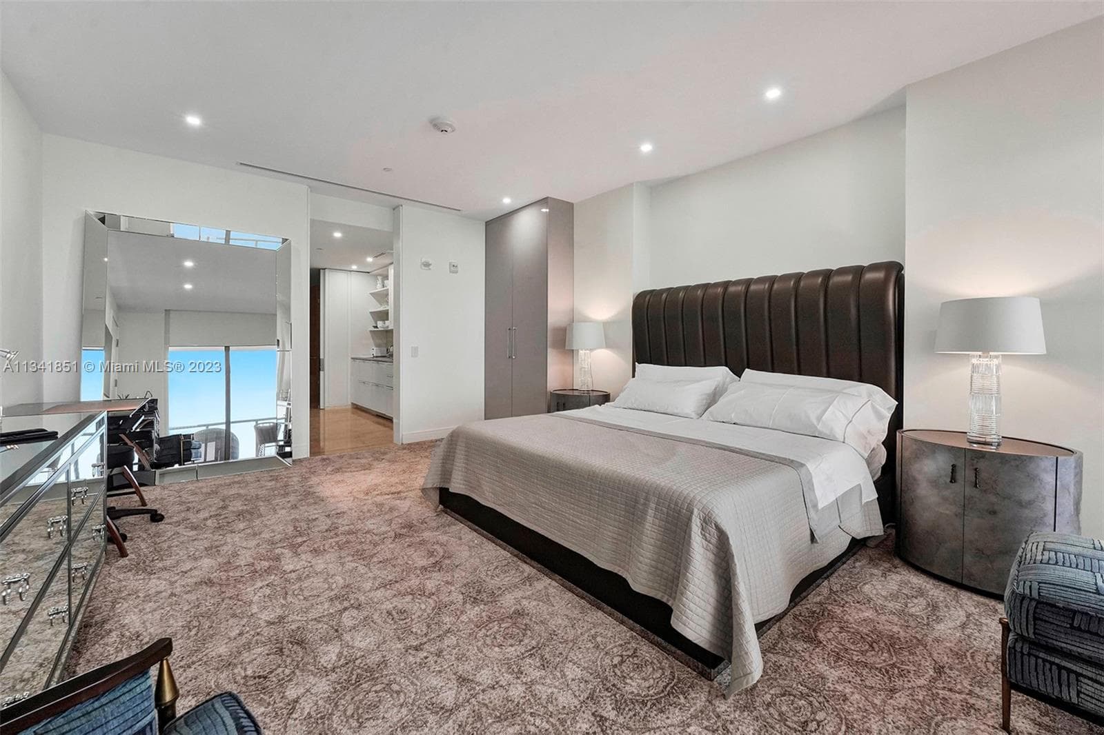 9703 Collins Ave 2501 photo 7