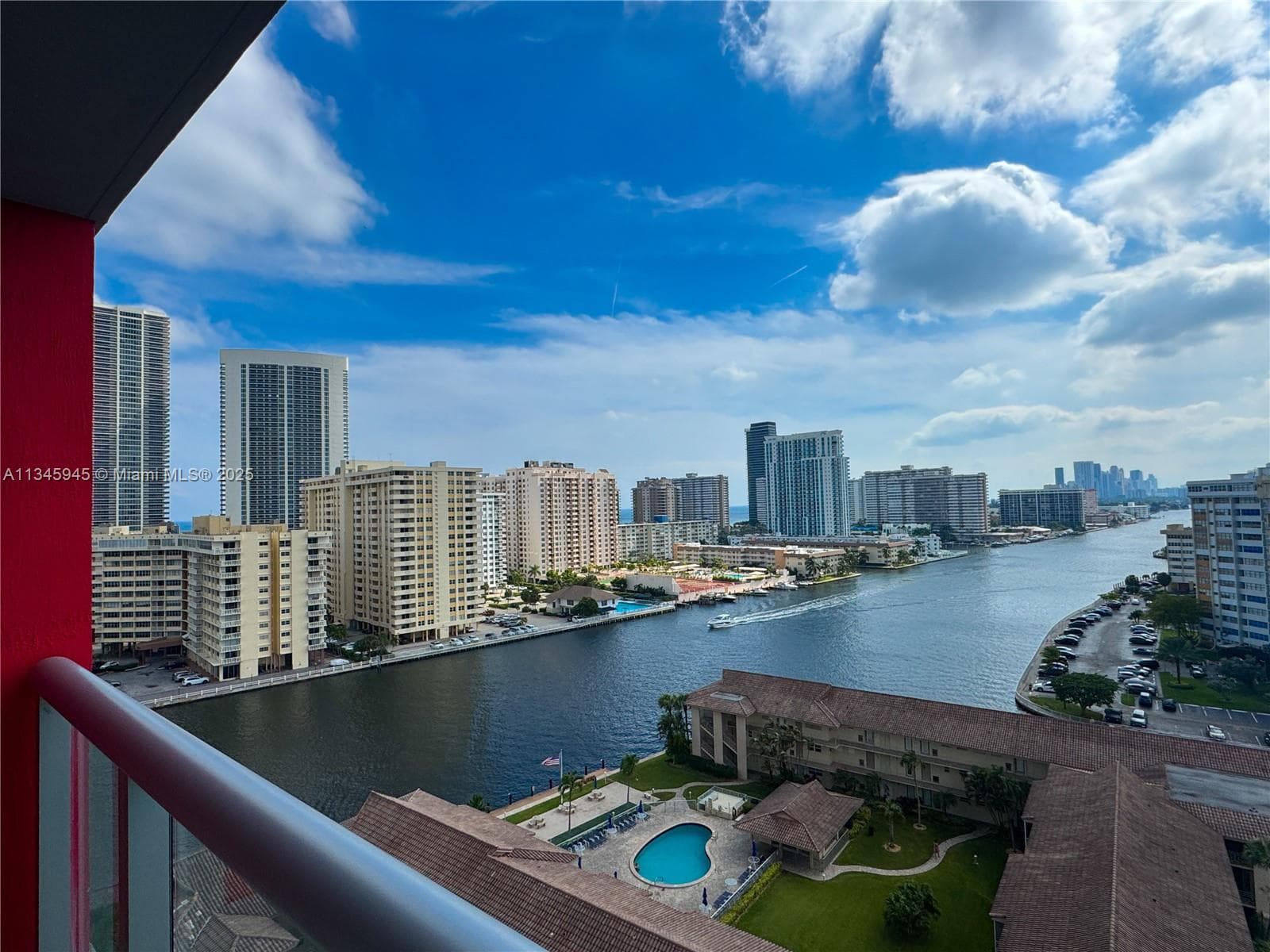 2602 E HALLANDALE BEACH BLVD R1409 photo 2