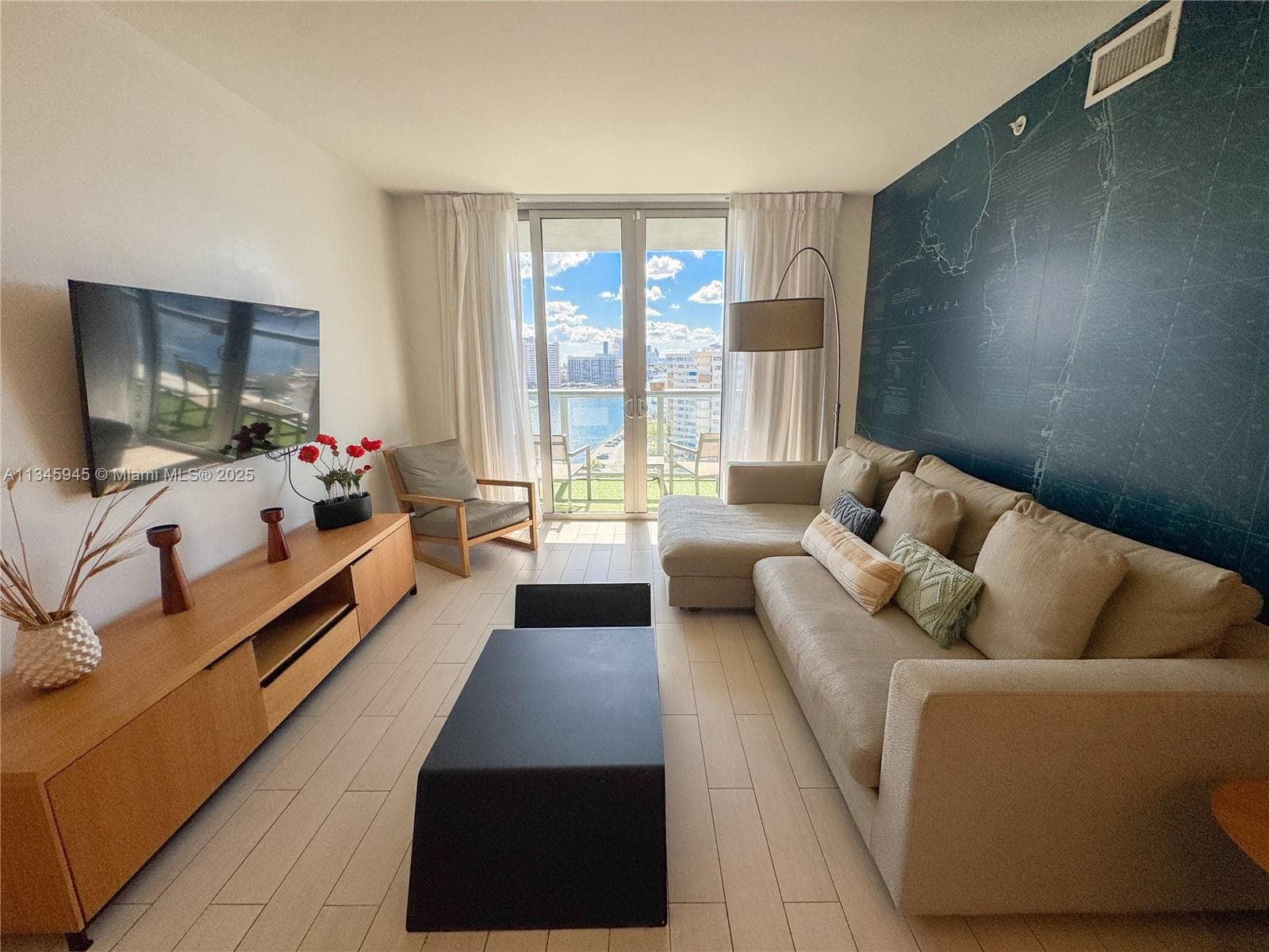 2602 E HALLANDALE BEACH BLVD R1409 photo 8