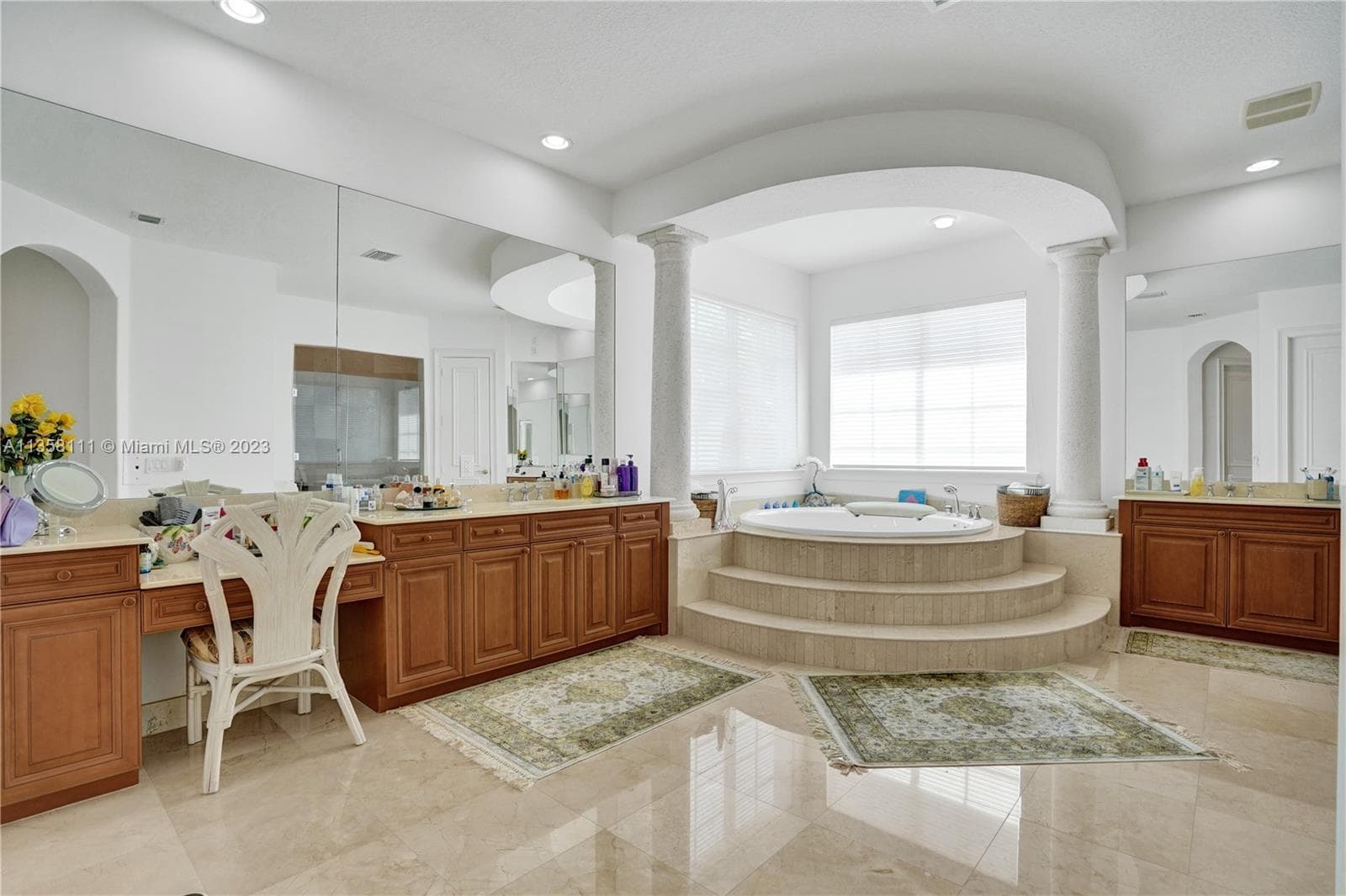 1130 Harbor Ct photo 16