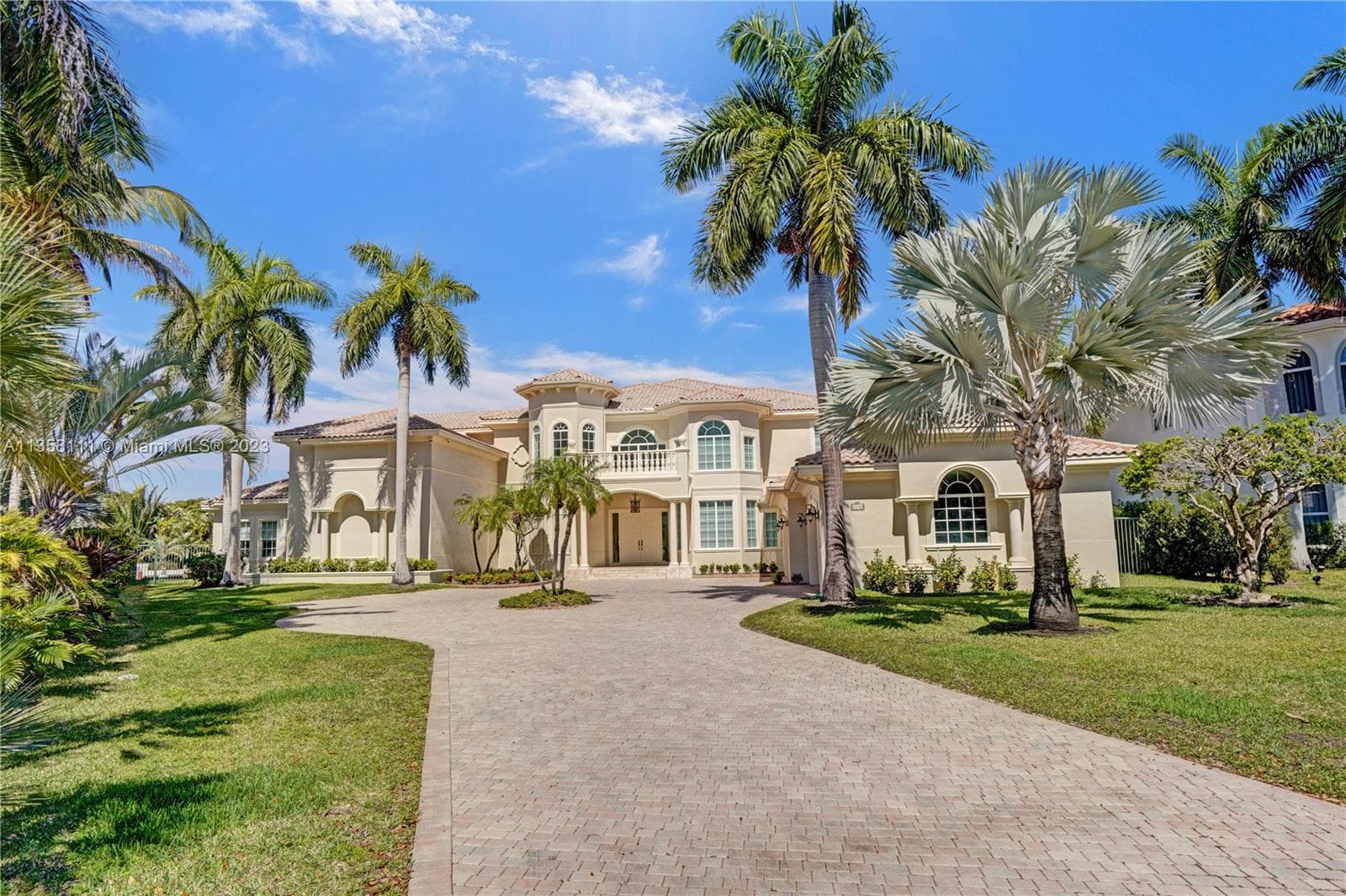 1130 Harbor Ct photo 12