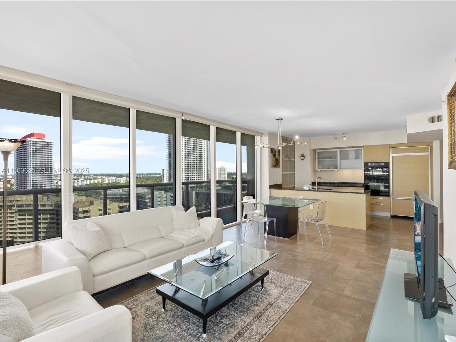1830 S Ocean Dr 1806 short term photo 8