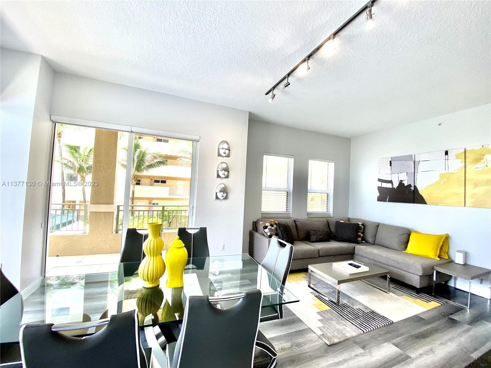 2080 S Ocean Dr 111 photo 6