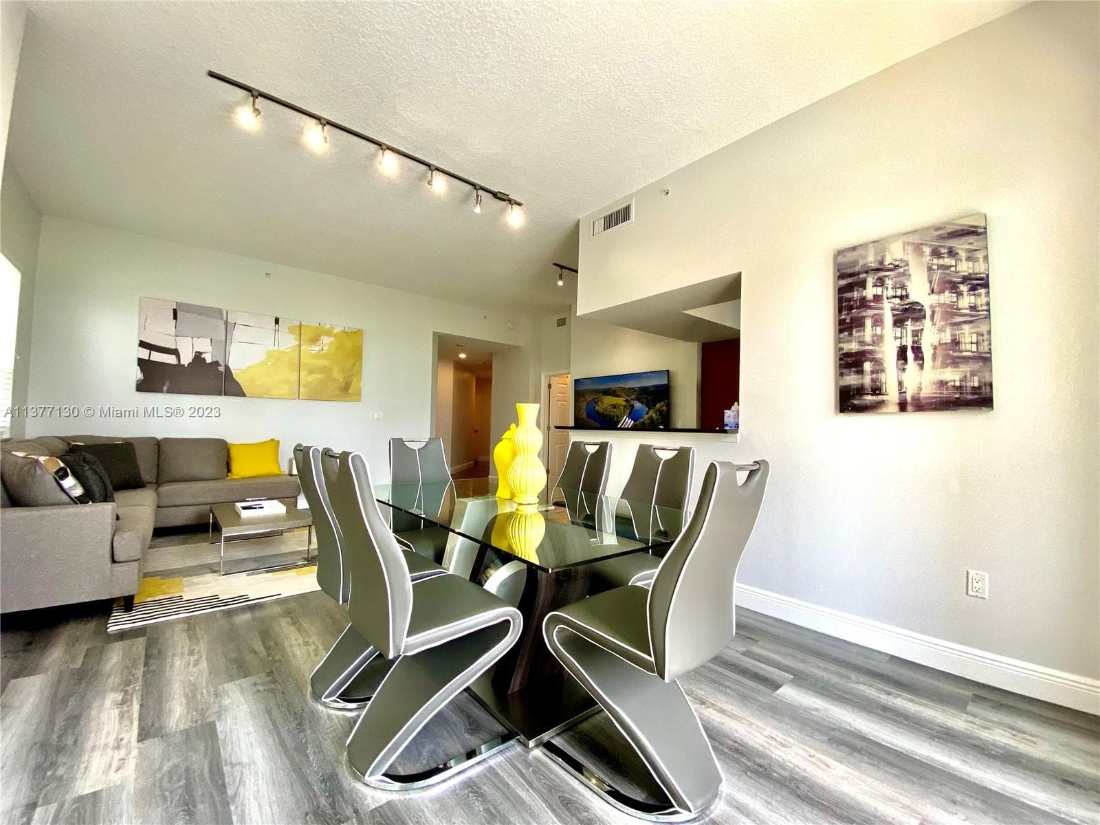 2080 S Ocean Dr 111 photo 10