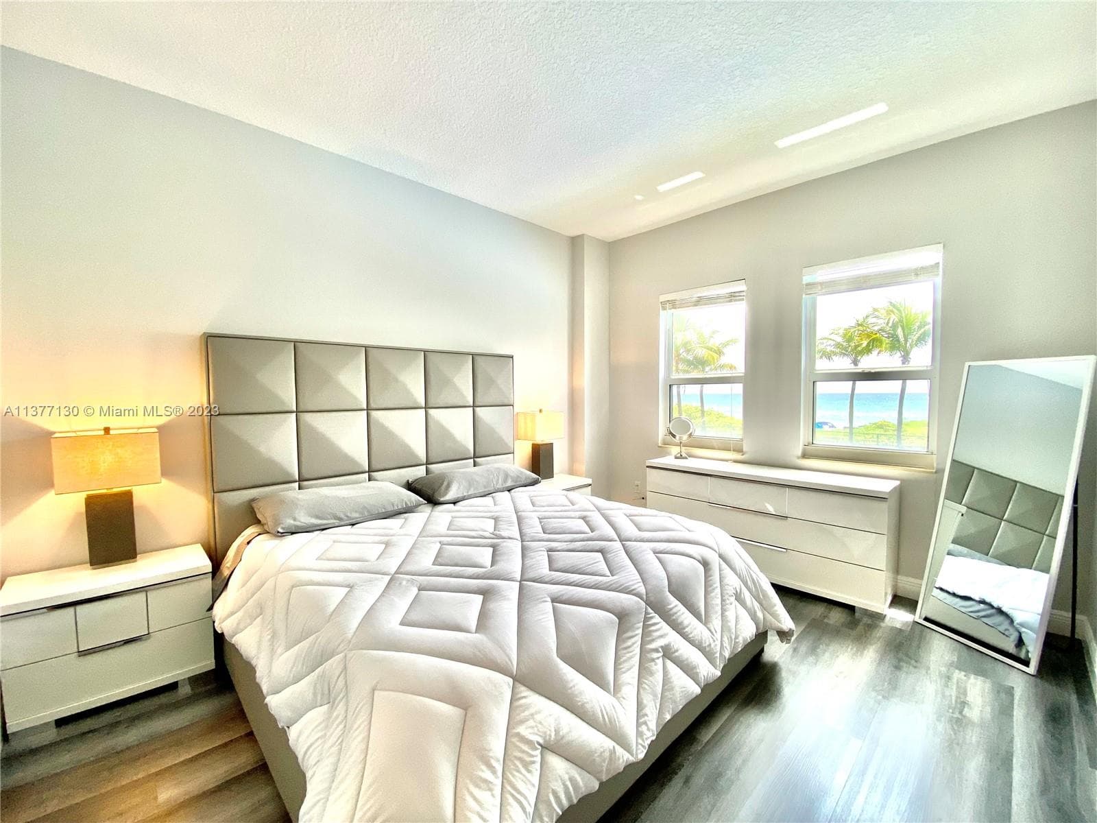 2080 S Ocean Dr 111 photo 14