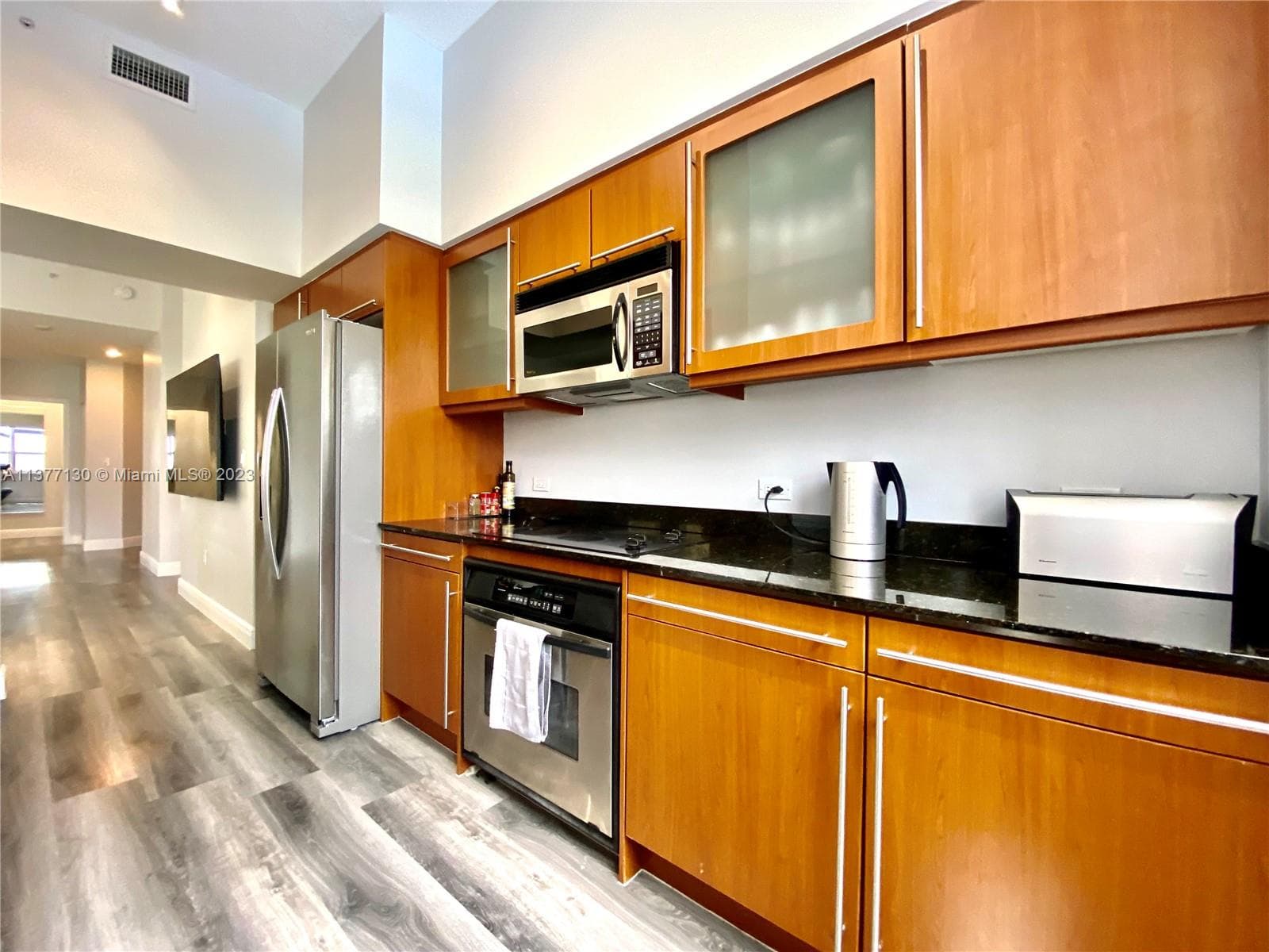 2080 S Ocean Dr 111 photo 8