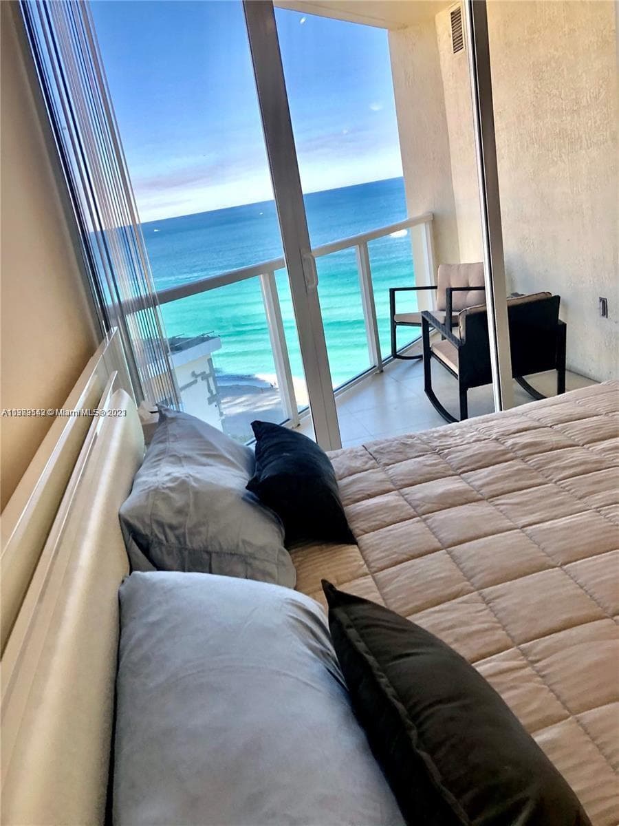 16699 Collins Ave 1705 photo 18