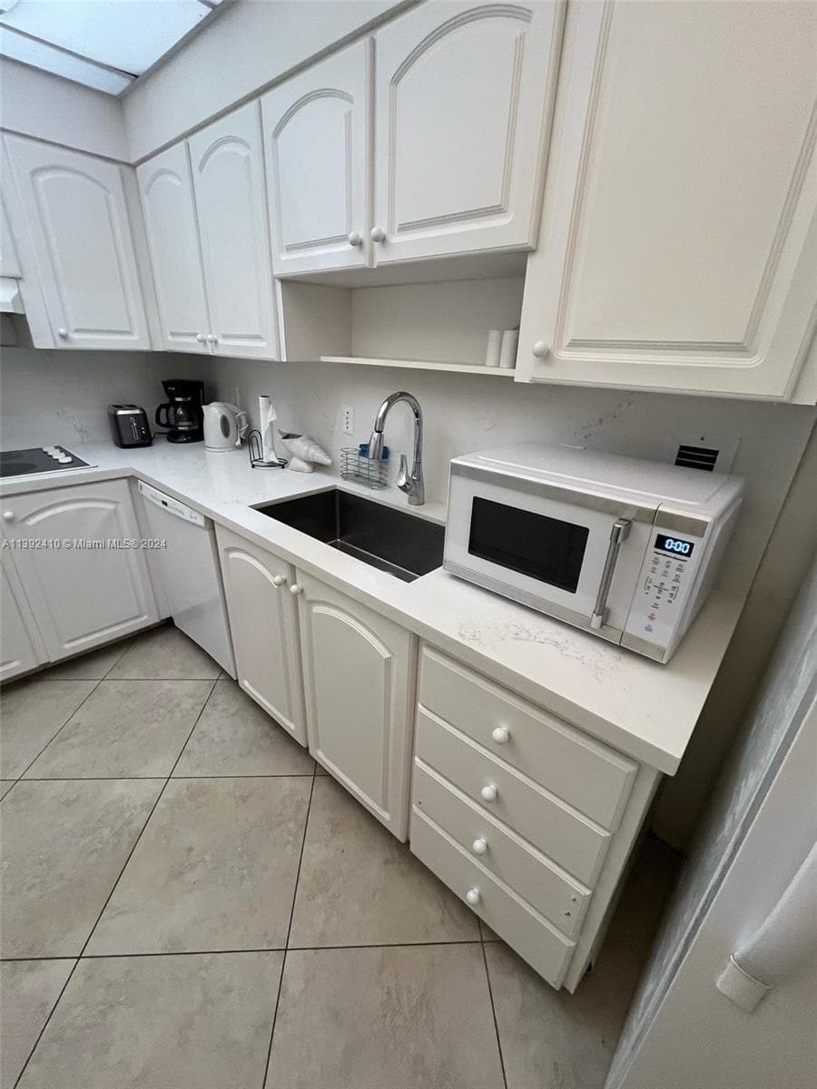 3901 S S Ocean dr PH16O photo 5
