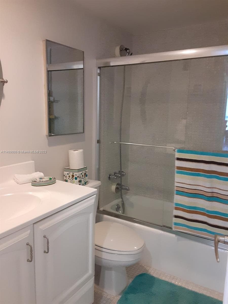 3801 S Ocean Dr 5O photo 3