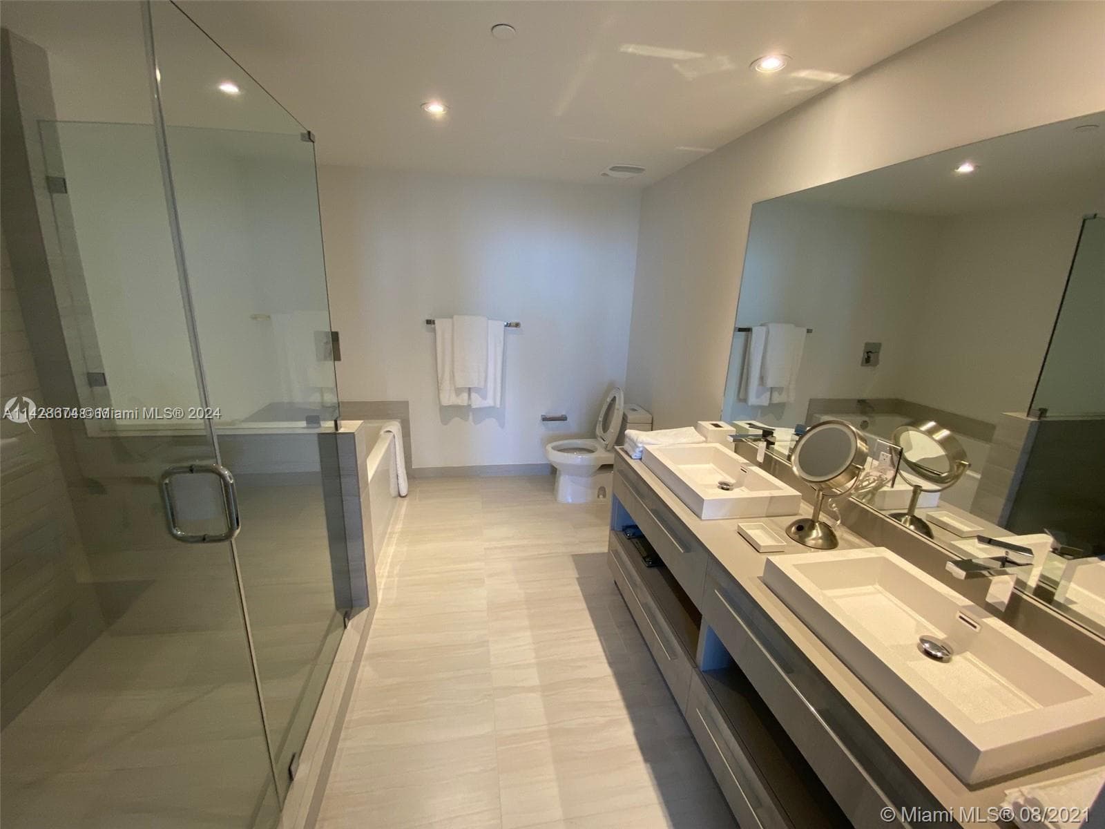 4010 S Ocean Dr R301 photo 17