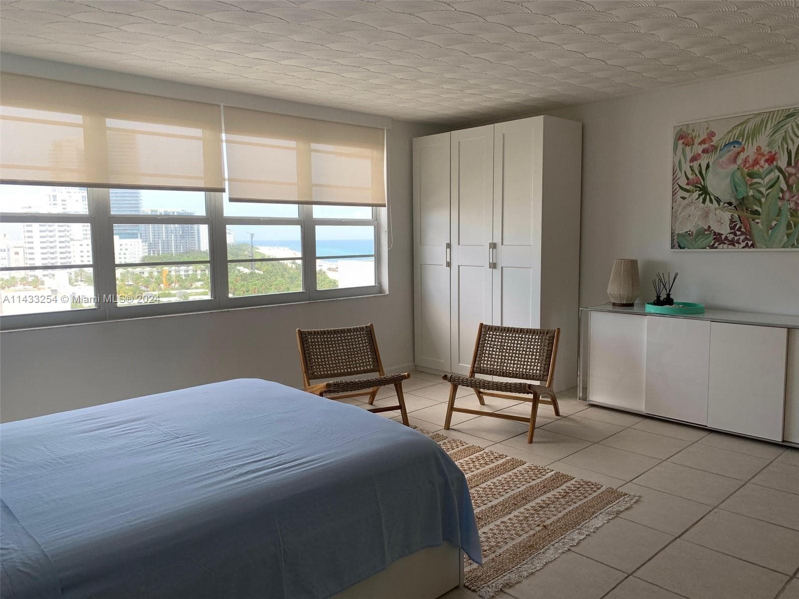 100 Lincoln Rd 1039 photo 3