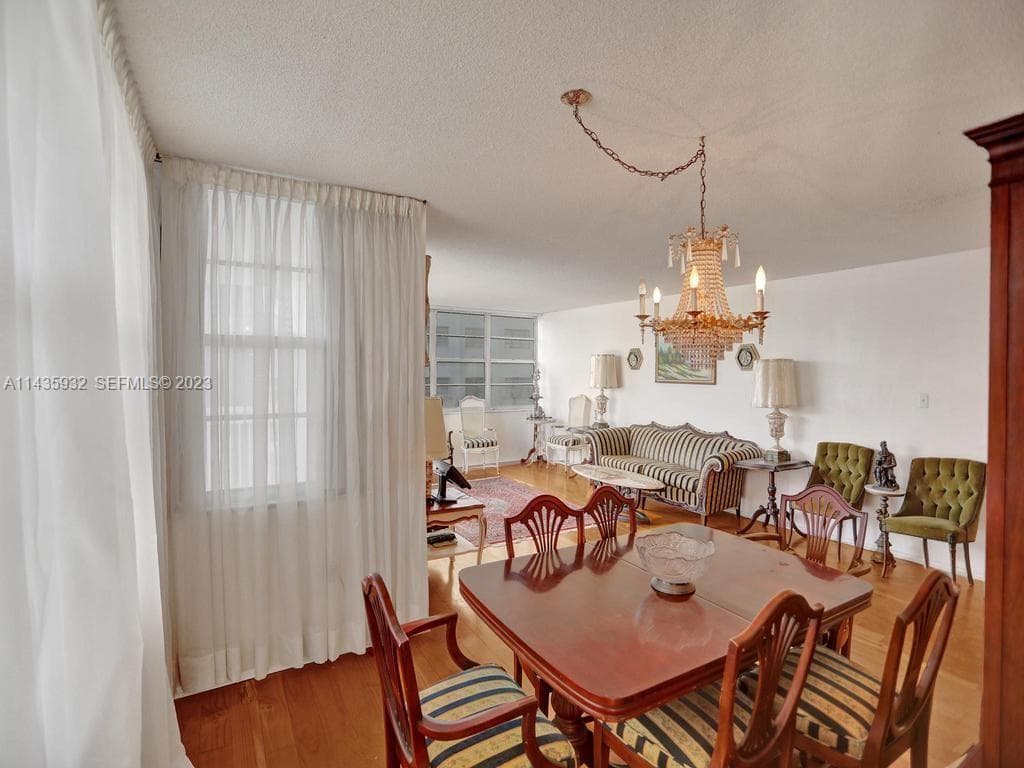18051 Biscayne Blvd 304 photo 16