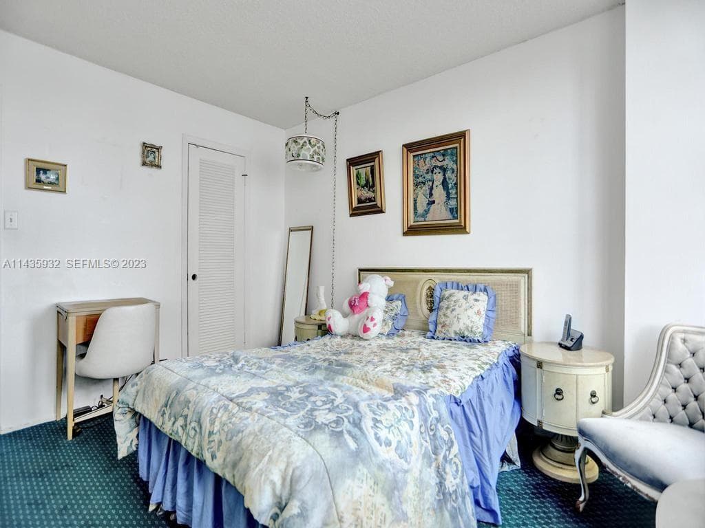 18051 Biscayne Blvd 304 photo 22