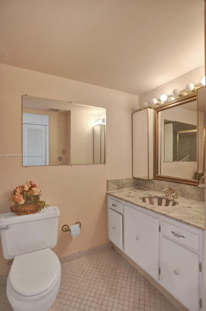 18051 Biscayne Blvd 304 photo 20