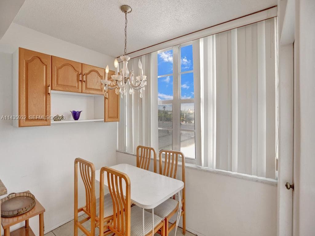 18051 Biscayne Blvd 304 photo 15