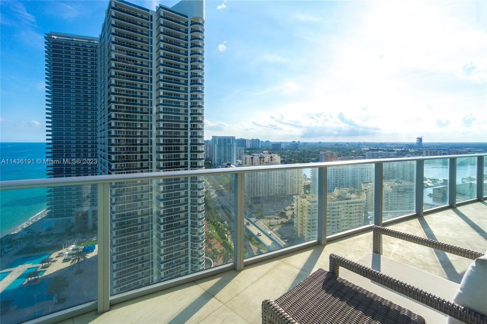 4111 S Ocean Dr 2307 photo 7
