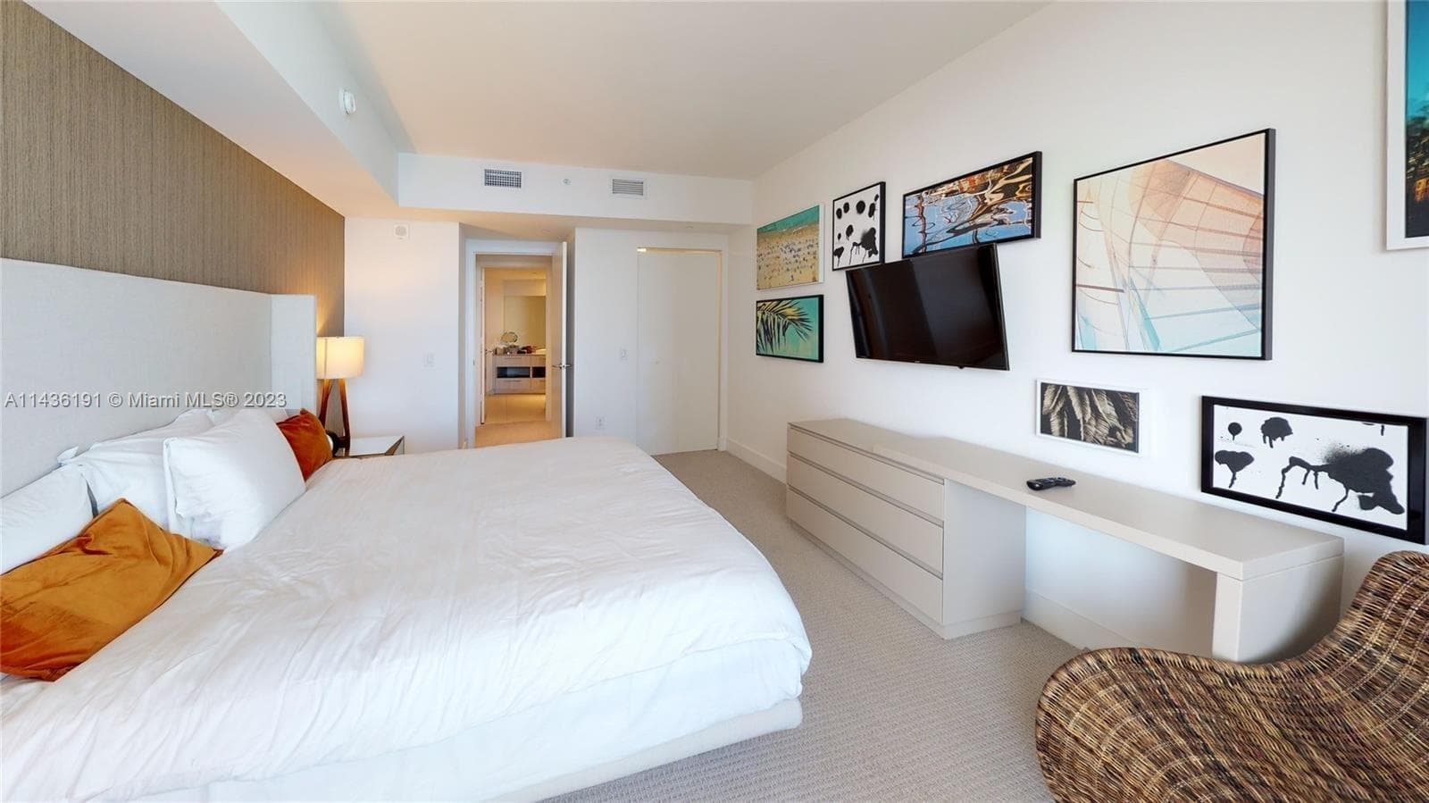 4111 S Ocean Dr 2307 photo 19