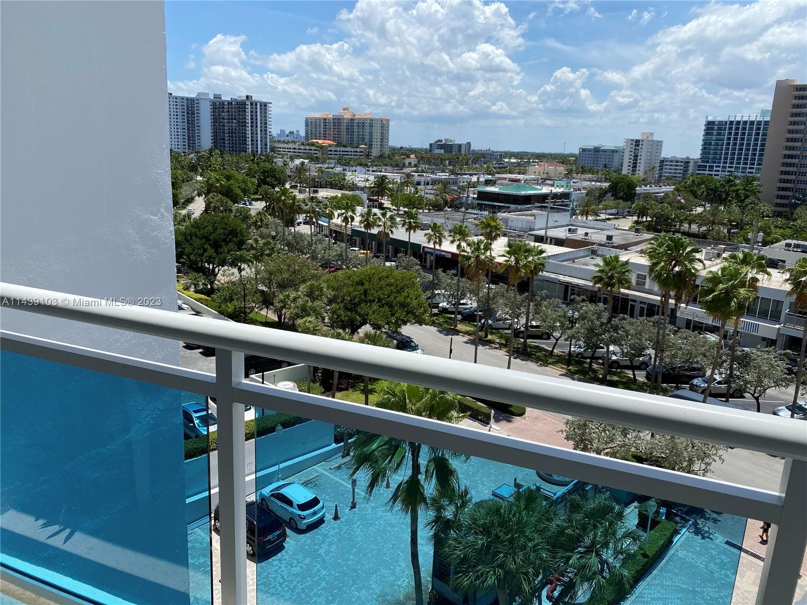 3430 Galt Ocean Dr 712 photo 1