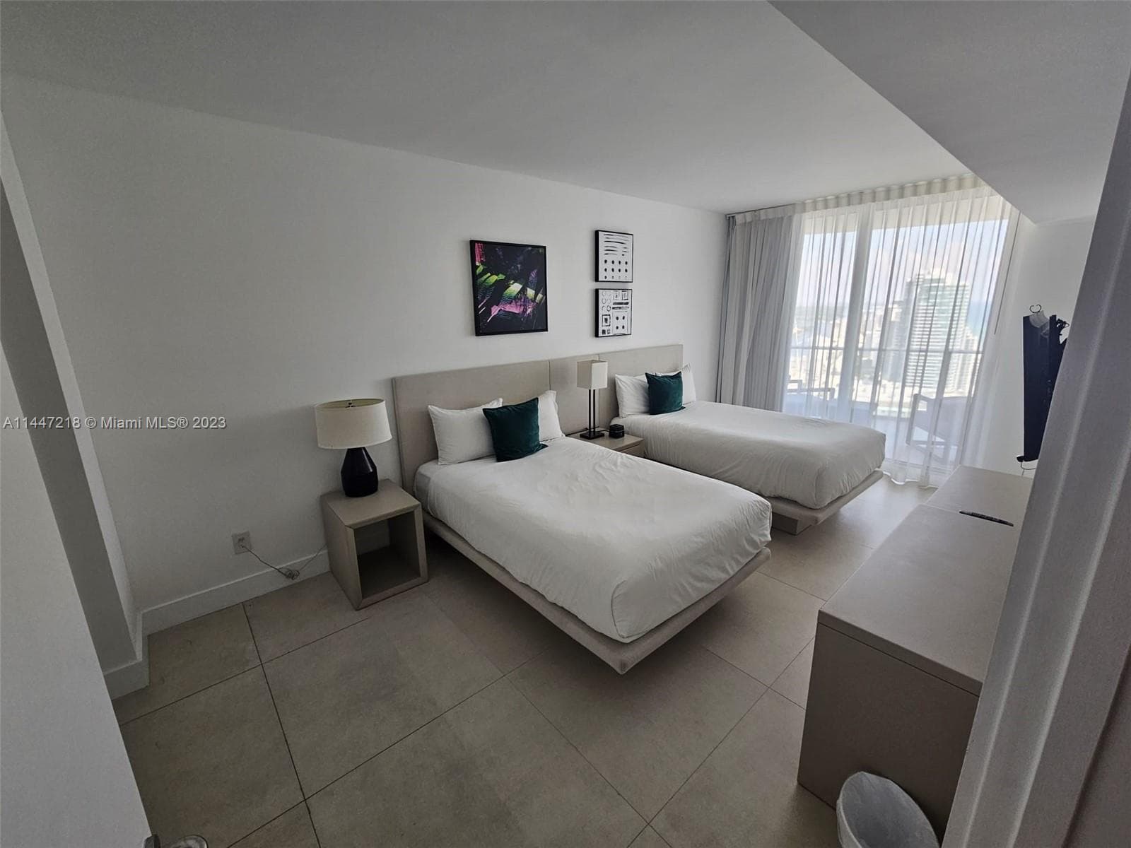 4111 S Ocean Dr 3308 photo 17